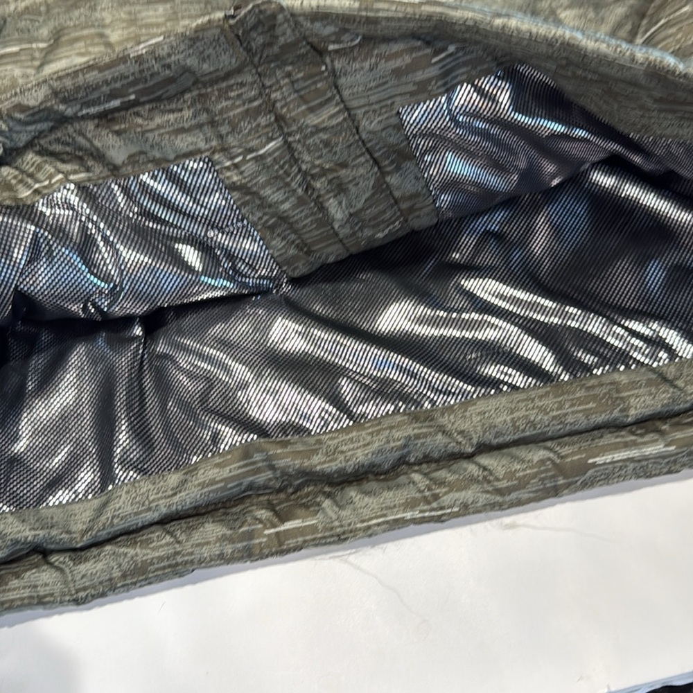 Brand new Columbia men’s jacket. Size large. Jacket with tags on it. - Picture 2 of 9